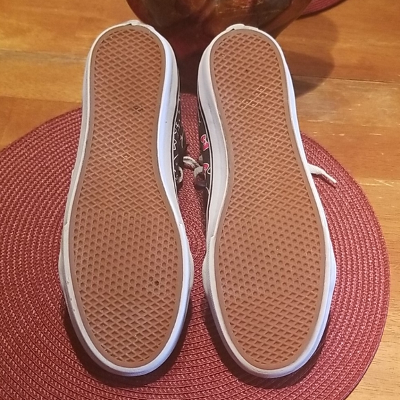 Vans. Hello Kitty SK8 Hi. Size 9.5 - Picture 9 of 10